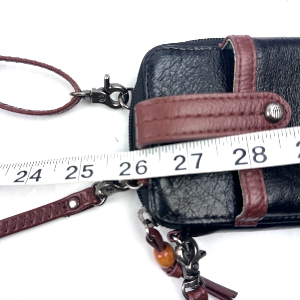 The Sak Iris North South Crossbody Wallet Bag Black Brown Leather Wristlet Strap - Picture 9 of 9